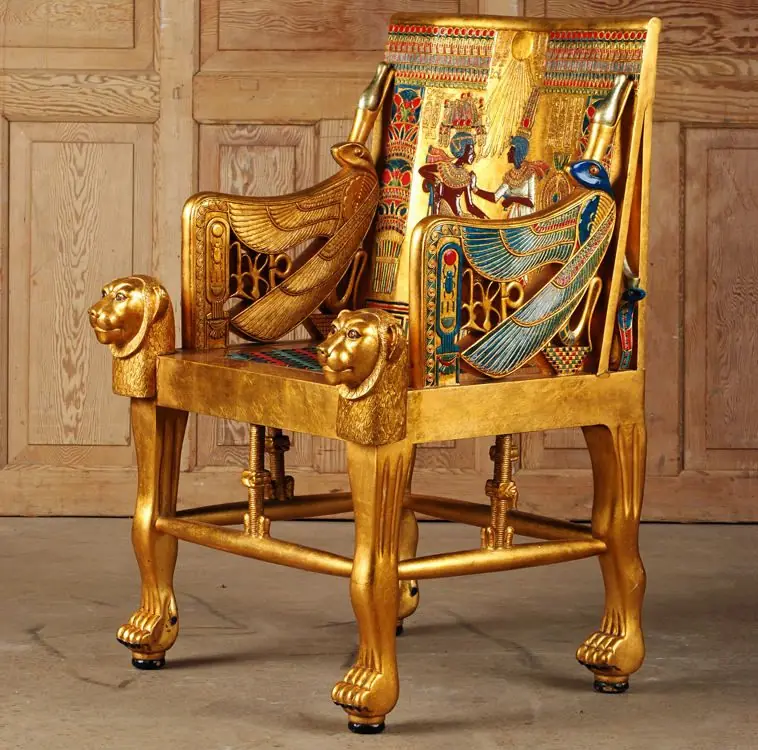 Menelusuri Sejarah Outdoor Furniture: Dari Bangku Batu Bangsawan Kuno Hingga Era Kemewahan Kayu Jati Modern kamelot auctions