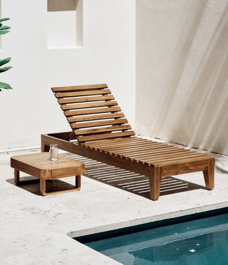 Ant Teak Lounger