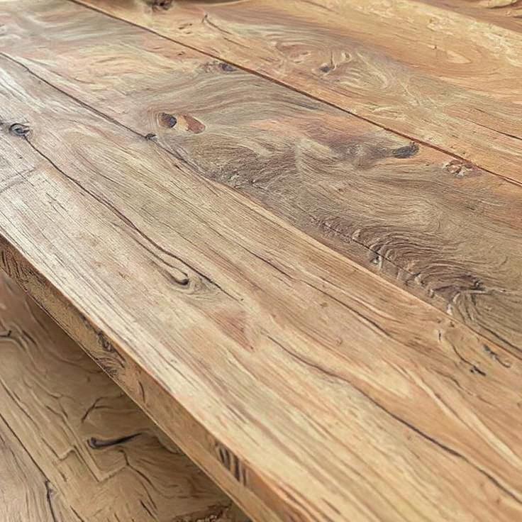 Detail Finishing Kayu